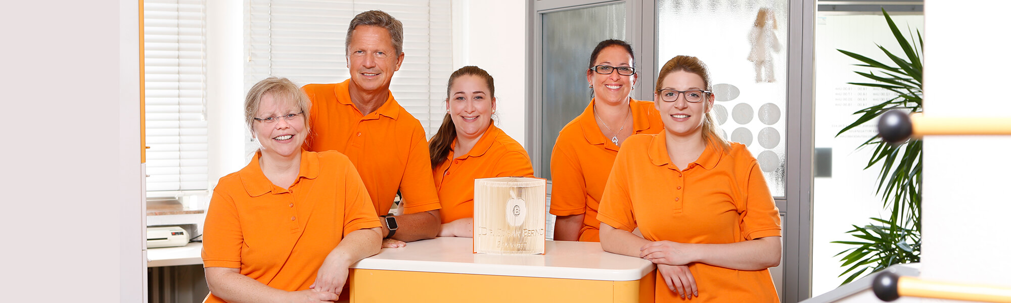 Günstiger Zahnersatz Kassel in Guxhagen – Team Günstiger Zahnersatz Kassel in Guxhagen - Team
